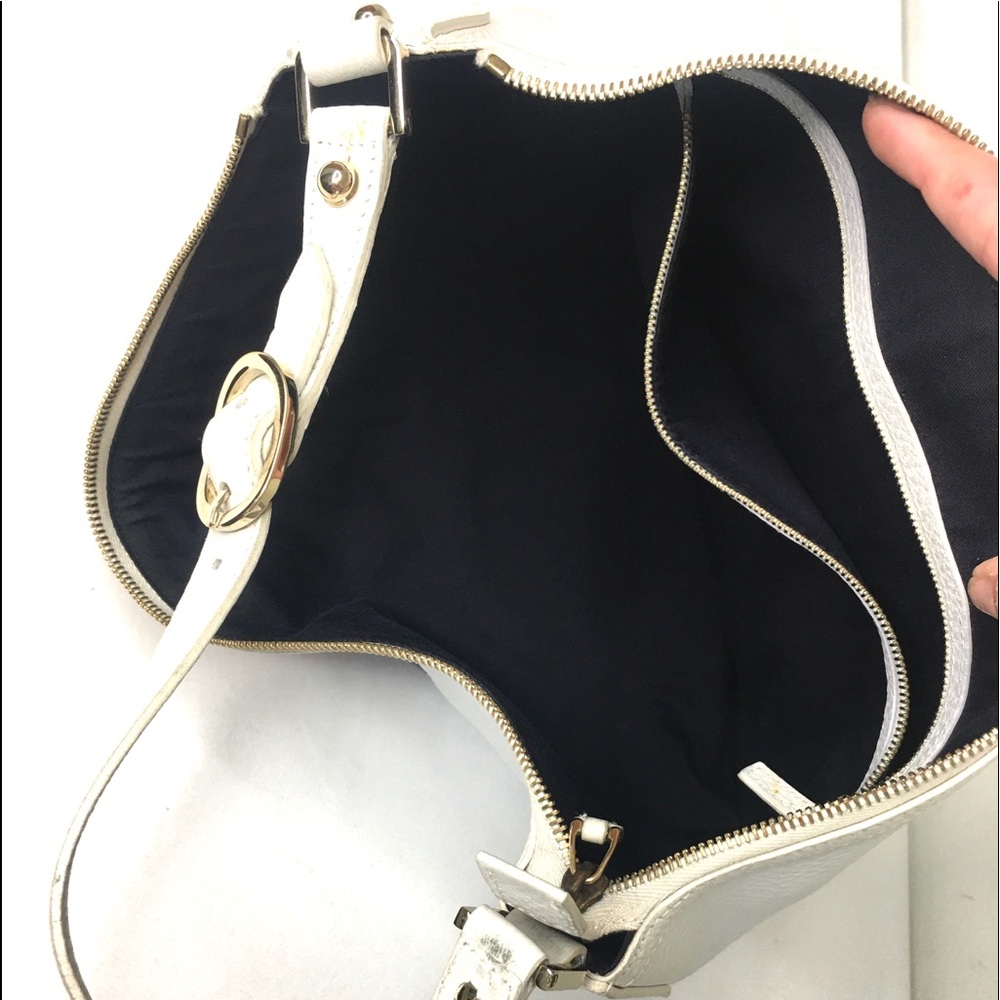 Authentic Gucci white leather hobo shoulde… - Picture 4 of 16